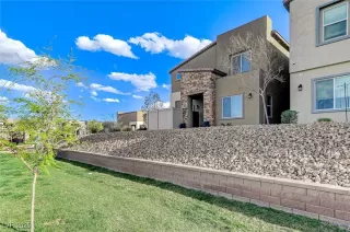 Photo #2: 2666496 Listing