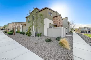 Photo #4: 2666496 Listing