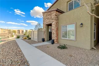 Photo #5: 2666496 Listing