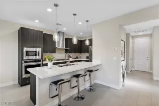 Photo #4: 2666504 Listing