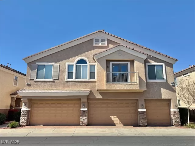 MLS: 2666511 Condo For Sale