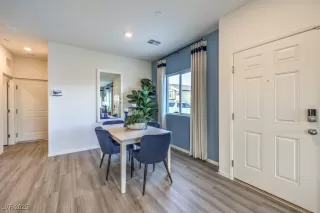 Photo #2: 2666529 Listing 