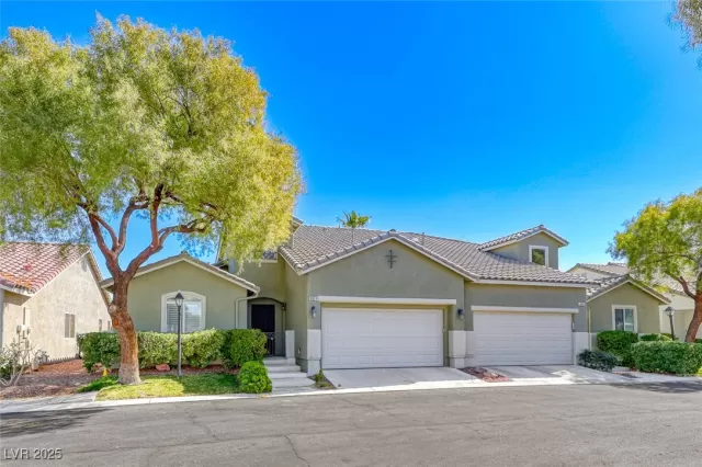 MLS: 2666544 Condo For Sale