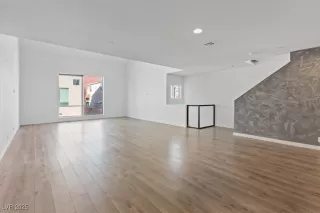 Photo #3: 2666595 Listing 