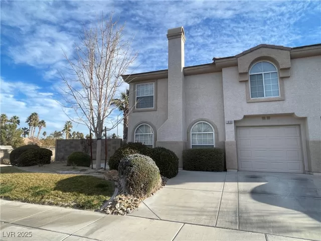 MLS: 2666609 Condo For Sale
