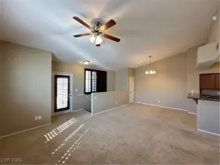 Photo #6: 2666612 Listing 