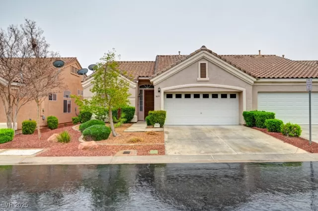 MLS: 2666616 Condo For Sale