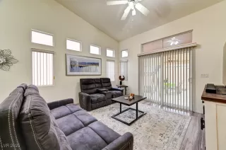 Photo #5: 2666616 Listing