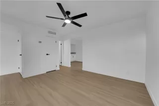 Photo #3: 2666659 Listing