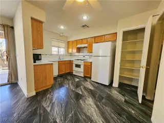 Photo #5: 2666770 Listing 