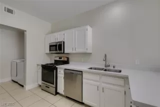 Photo #4: 2666792 Listing 