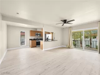 Photo #2: 2666794 Listing