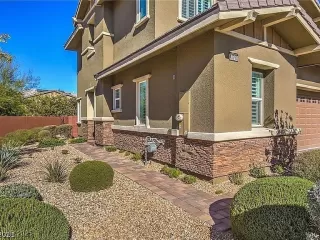 Photo #2: 2666801 Listing