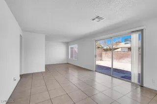 Photo #3: 2666822 Listing 