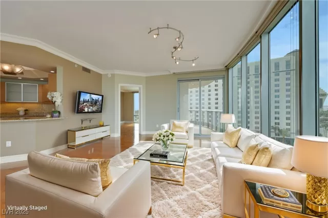 MLS: 2666830 Condo For Sale