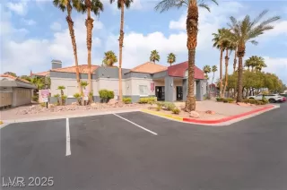 Photo #2: 2666845 Listing