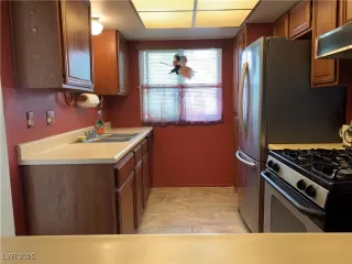 Photo #6: 2666864 Listing 