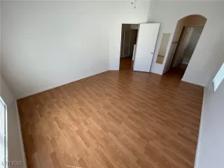 Photo #5: 2666868 Listing 