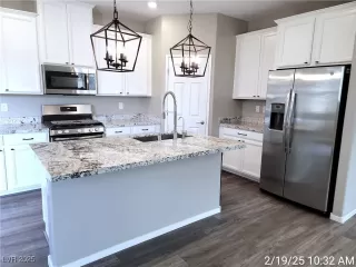 Photo #2: 2666874 Listing 