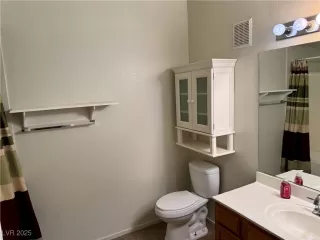 Photo #6: 2666880 Listing