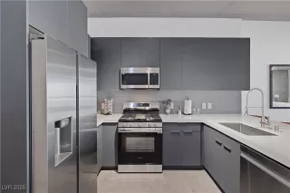 Photo #2: 2666903 Listing 