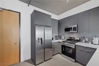 Photo #3: 2666903 Listing 