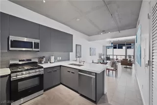 Photo #6: 2666903 Listing 