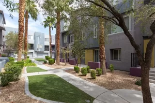 Photo #1: 2666904 Listing 