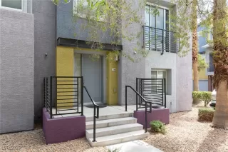 Photo #3: 2666904 Listing 