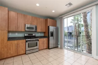 Photo #6: 2666904 Listing 