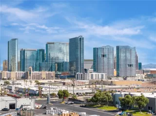 Photo #1: 2666908 Listing 