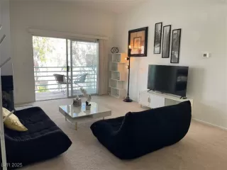 Photo #1: 2666914 Listing 