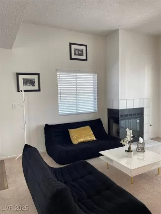 Photo #3: 2666914 Listing 