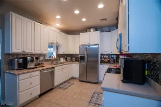 Photo #4: 2666929 Listing 