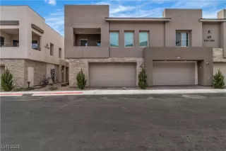 Photo #6: 2666931 Listing