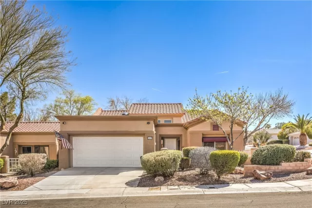 MLS: 2666934 Condo For Sale