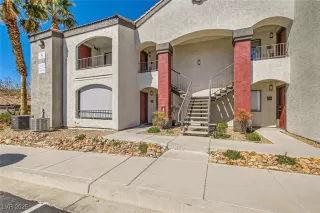 Photo #5: 2666969 Listing