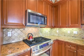 Photo #6: 2666977 Listing 