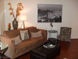 Photo #1: 2666978 Listing 