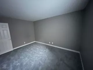 Photo #6: 2667049 Listing 