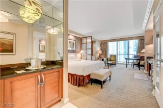 Photo #4: 2667059 Listing