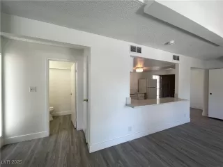 Photo #5: 2667070 Listing 
