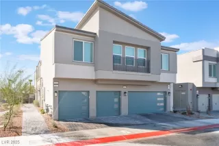 Photo #1: 2667093 Listing