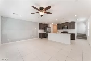 Photo #4: 2667093 Listing