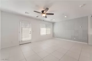 Photo #6: 2667093 Listing