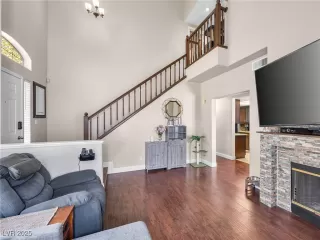 Photo #4: 2667096 Listing