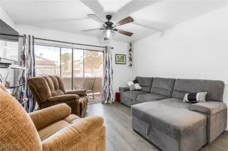 Photo #3: 2667104 Listing