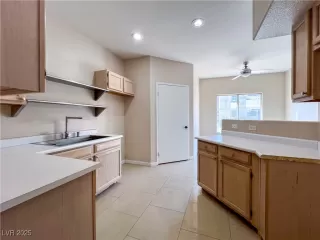 Photo #6: 2667134 Listing 