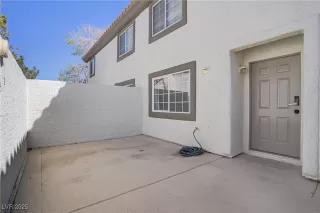 Photo #6: 2667139 Listing 