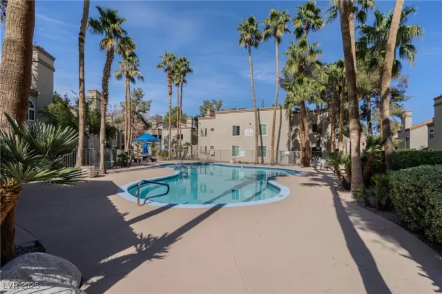 MLS: 2667196 Condo For Sale